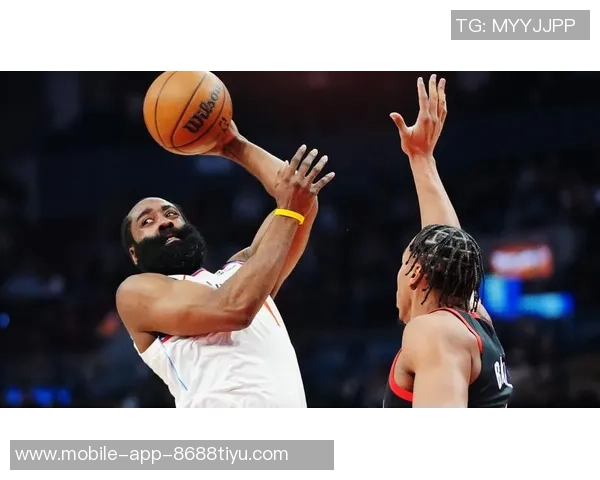 怀特谈最后防守策略:适时犯规或许是明智选择幸好哈登未能命中关键投篮 怀特谈最后防守策略:适时犯规或许是明智选择幸好哈登未能命中关键投篮