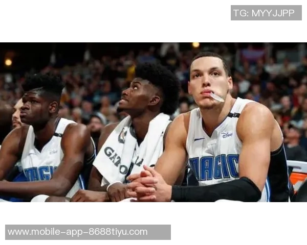 阿隆戈登表现出色11投6中砍下全队最高18分助力球队争胜 阿隆戈登表现出色11投6中砍下全队最高18分助力球队争胜